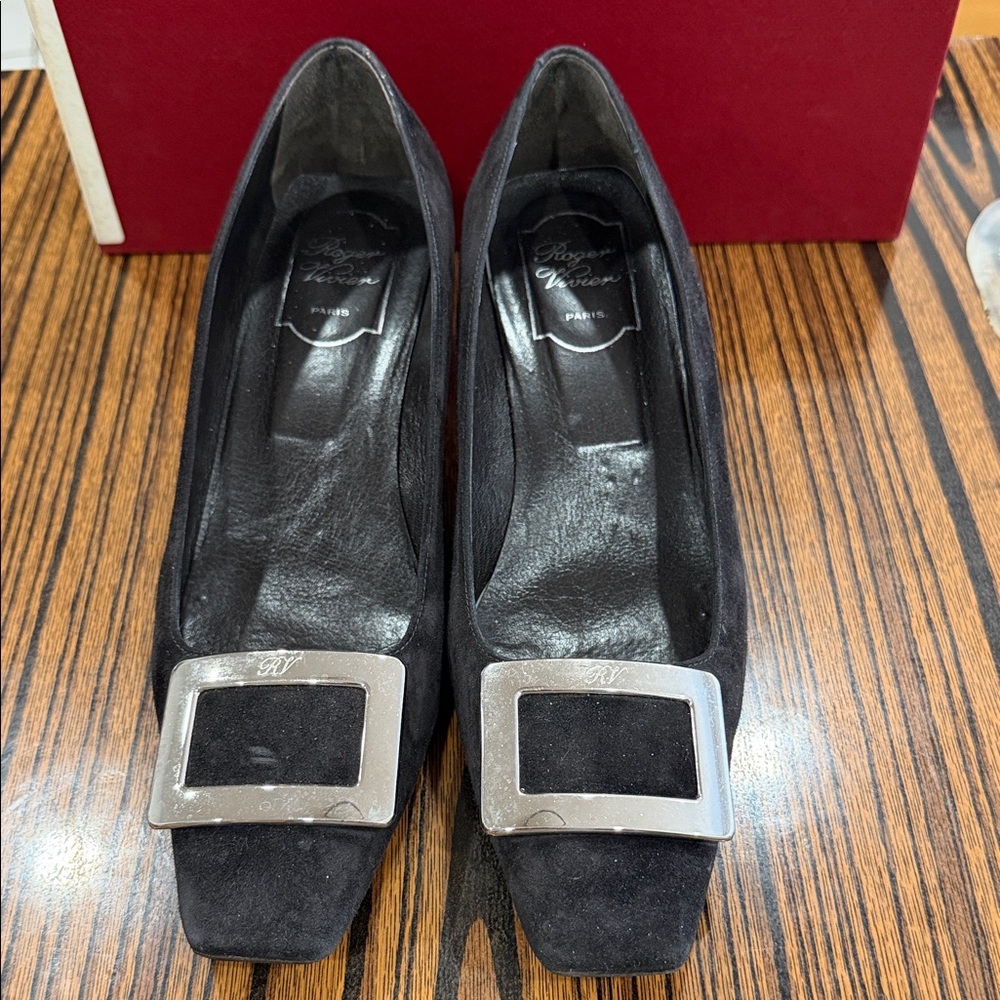 Roger Vivier Black Heels with Silver Buckle